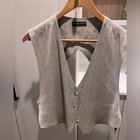 Giorgio Armani designer cropped vest - Picture 7 of 11